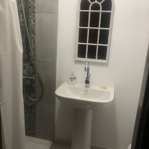 Comfort Triple Room Shower